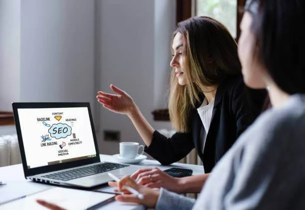 What is a Search Engine and How Does it Work?